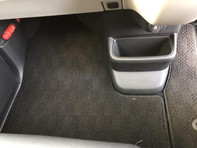 Ｎ－ＢＯＸ ベースグレード　レンタカーアップ　純正ナビ　ＥＴＣ　ドラレコ　両側電動ドア　追従クルーズ　コーナーソナー　踏み間違い防止装置　車線維持支援システム　禁煙　パワーステアリング　前席シートヒーター　インテリキー　イモビ（64枚目）