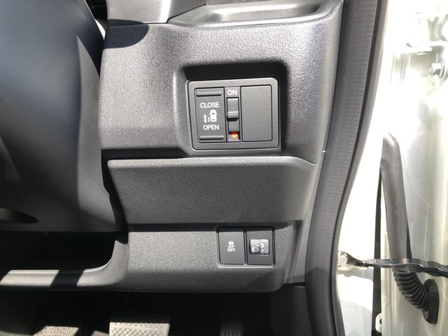 Ｎ－ＢＯＸカスタム ベースグレード　レンタカーアップ　純正ナビ　ＥＴＣ　ドラレコ　シートヒーター　ＬＥＤ　アルミホイール　レンタアップ車　衝突軽減Ｂ　レーンキープアシスト　ＢＴオーディオ　ハイビームアシスト　レーダークルーズ　ＵＳＢ（18枚目）