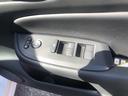 【窓操作部分】運転席のスイッチでは、すべてのウィンドーの開閉操作を行うことができます。