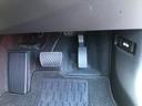 【運転席】アクセル、ブレーキはこのようになっております。