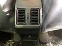 【後席エアコン】後部座席にもエアコンの吹き出し口があるので快適なドライブを楽しんでいただけます。