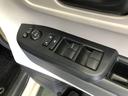 【窓操作部分】運転席のスイッチでは、すべてのウィンドーの開閉操作を行うことができます。