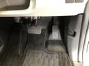 【運転席】アクセル、ブレーキはこのようになっております。