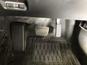 【運転席】アクセル、ブレーキはこのようになっております。