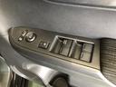 【窓操作部分】運転席のスイッチでは、すべてのウィンドーの開閉操作を行うことができます。
