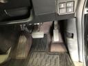 【運転席】アクセル、ブレーキはこのようになっております。