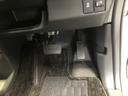 【運転席】アクセル、ブレーキはこのようになっております。