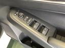 【窓操作部分】運転席のスイッチでは、すべてのウィンドーの開閉操作を行うことができます。