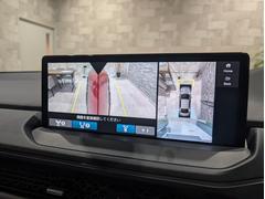 【マルチビューカメラシステム】クルマを上空から見下ろしたような映像が表示されます！さらに駐車がしやすくなります♪ 7