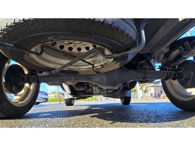 ハイゼットトラック ジャンボ　５速マニュアル　パワステ　パワーウィンドウ　エアコン　三方開　ＥＴＣ　社外オーディオ　規格外純正アルミホイール（5枚目）