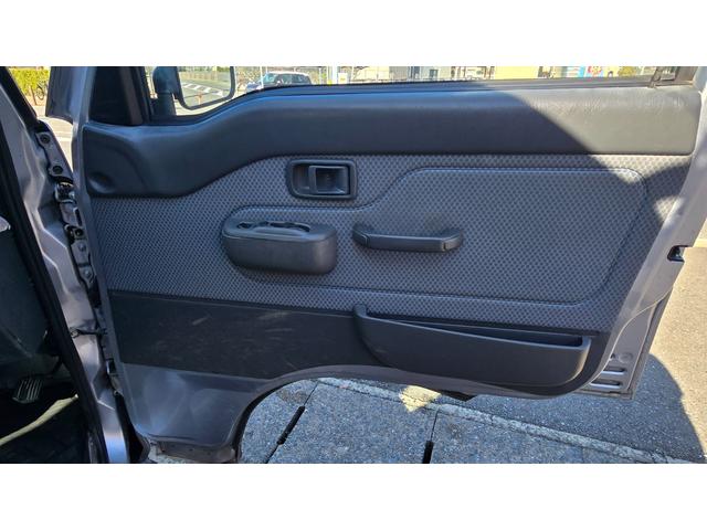 ハイゼットトラック ジャンボ　５速マニュアル　パワステ　パワーウィンドウ　エアコン　三方開　ＥＴＣ　社外オーディオ　規格外純正アルミホイール（13枚目）