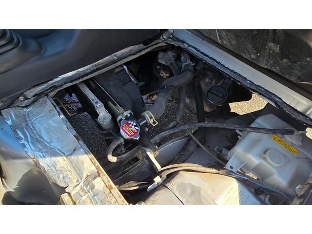 ハイゼットトラック ジャンボ　５速マニュアル　パワステ　パワーウィンドウ　エアコン　三方開　ＥＴＣ　社外オーディオ　規格外純正アルミホイール（21枚目）