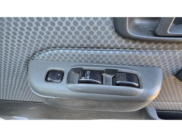 ハイゼットトラック ジャンボ　５速マニュアル　パワステ　パワーウィンドウ　エアコン　三方開　ＥＴＣ　社外オーディオ　規格外純正アルミホイール（30枚目）