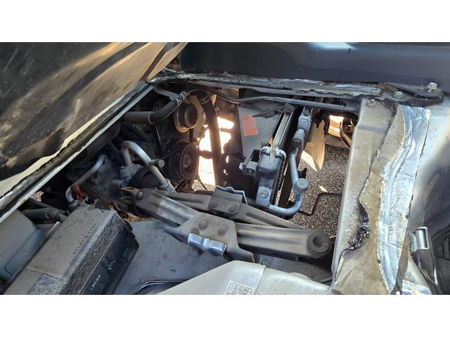 ハイゼットトラック ジャンボ　５速マニュアル　パワステ　パワーウィンドウ　エアコン　三方開　ＥＴＣ　社外オーディオ　規格外純正アルミホイール（32枚目）