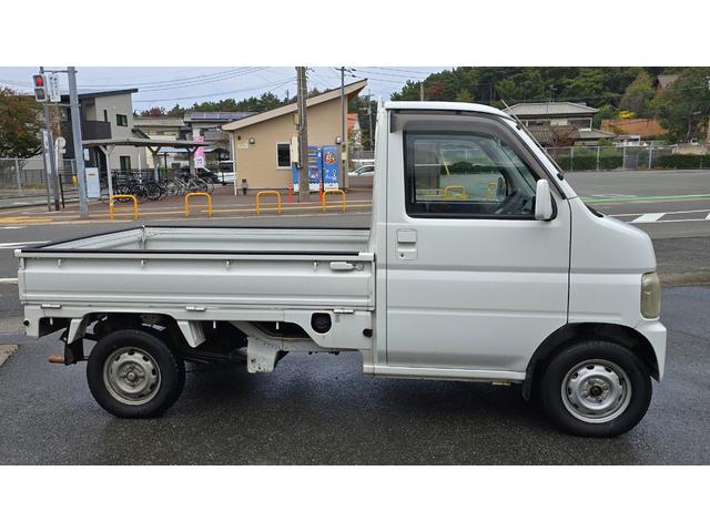 アクティトラック タウン 5速マニュアル 4WD 三方開 エアコン パワステ(3枚目)