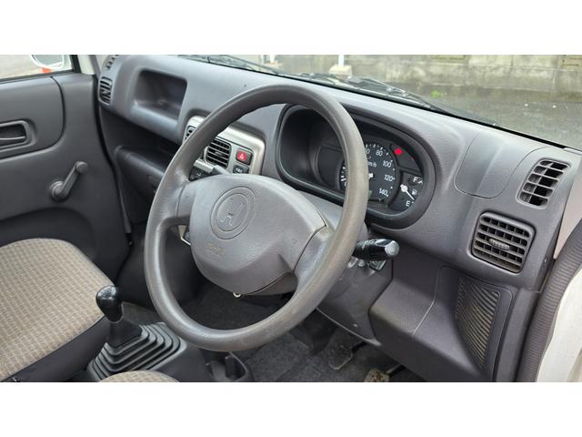 アクティトラック タウン 5速マニュアル 4WD 三方開 エアコン パワステ(9枚目)