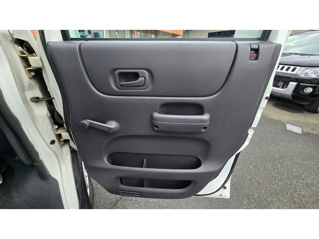 アクティトラック タウン 5速マニュアル 4WD 三方開 エアコン パワステ(21枚目)