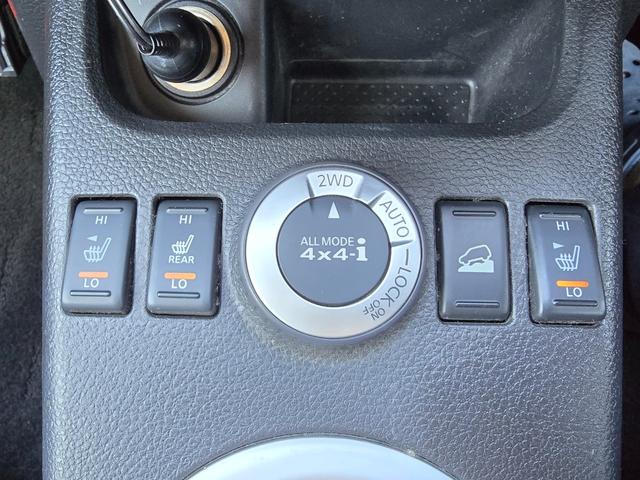 エクストレイル ２０Ｘｔ　全国対応２年保証　純正ナビ　ＤＴＶ　Ｂｌｕｅｔｏｏｔｈ　バックカメラ　ハイパールーフレール　ＥＴＣ　カブロンシート　ヒーター　インテリキー　ＨＩＤ　純正アルミホイール（4枚目）