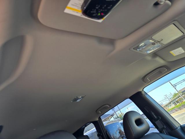 エクストレイル ２０Ｘｔ　全国対応２年保証　純正ナビ　ＤＴＶ　Ｂｌｕｅｔｏｏｔｈ　バックカメラ　ハイパールーフレール　ＥＴＣ　カブロンシート　ヒーター　インテリキー　ＨＩＤ　純正アルミホイール（13枚目）