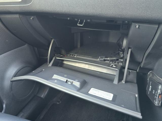 エクストレイル ２０Ｘｔ　全国対応２年保証　純正ナビ　ＤＴＶ　Ｂｌｕｅｔｏｏｔｈ　バックカメラ　ハイパールーフレール　ＥＴＣ　カブロンシート　ヒーター　インテリキー　ＨＩＤ　純正アルミホイール（14枚目）