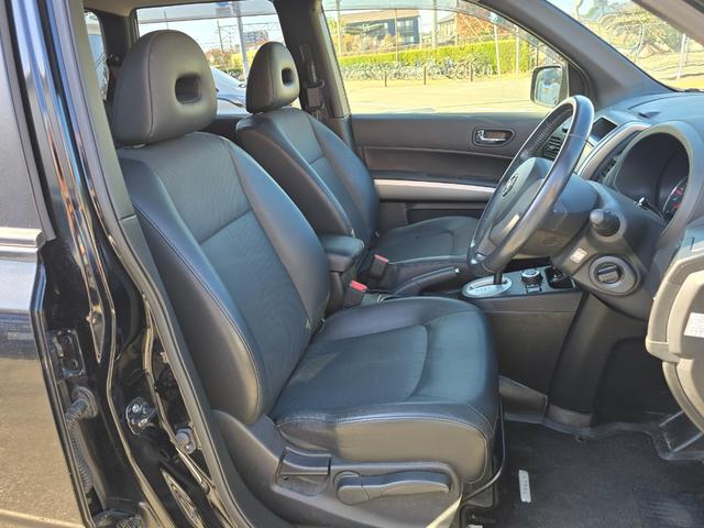 エクストレイル ２０Ｘｔ　全国対応２年保証　純正ナビ　ＤＴＶ　Ｂｌｕｅｔｏｏｔｈ　バックカメラ　ハイパールーフレール　ＥＴＣ　カブロンシート　ヒーター　インテリキー　ＨＩＤ　純正アルミホイール（15枚目）