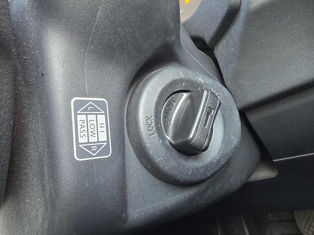 エクストレイル ２０Ｘｔ　全国対応２年保証　純正ナビ　ＤＴＶ　Ｂｌｕｅｔｏｏｔｈ　バックカメラ　ハイパールーフレール　ＥＴＣ　カブロンシート　ヒーター　インテリキー　ＨＩＤ　純正アルミホイール（19枚目）