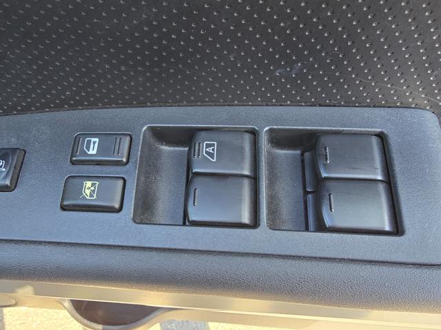 エクストレイル ２０Ｘｔ　全国対応２年保証　純正ナビ　ＤＴＶ　Ｂｌｕｅｔｏｏｔｈ　バックカメラ　ハイパールーフレール　ＥＴＣ　カブロンシート　ヒーター　インテリキー　ＨＩＤ　純正アルミホイール（20枚目）