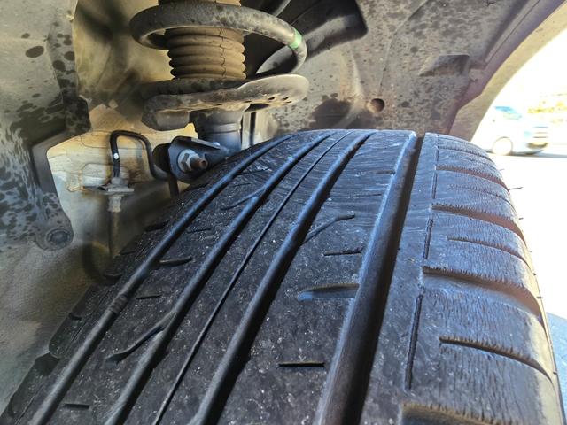 エクストレイル ２０Ｘｔ　全国対応２年保証　純正ナビ　ＤＴＶ　Ｂｌｕｅｔｏｏｔｈ　バックカメラ　ハイパールーフレール　ＥＴＣ　カブロンシート　ヒーター　インテリキー　ＨＩＤ　純正アルミホイール（46枚目）