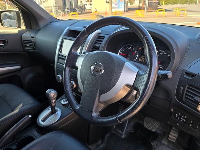 エクストレイル ２０Ｘｔ　全国対応２年保証　純正ナビ　ＤＴＶ　Ｂｌｕｅｔｏｏｔｈ　バックカメラ　ハイパールーフレール　ＥＴＣ　カブロンシート　ヒーター　インテリキー　ＨＩＤ　純正アルミホイール（52枚目）