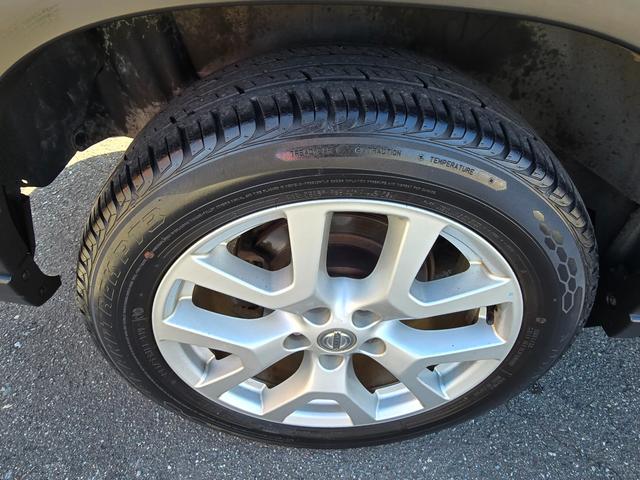 エクストレイル ２０Ｘｔ　全国対応２年保証　純正ナビ　ＤＴＶ　Ｂｌｕｅｔｏｏｔｈ　バックカメラ　ハイパールーフレール　ＥＴＣ　カブロンシート　ヒーター　インテリキー　ＨＩＤ　純正アルミホイール（58枚目）