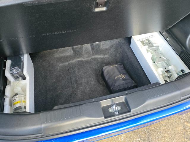 スペアタイヤレス