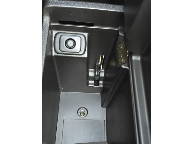 コペン タンレザーエディション タンレザーエディション 電動オープン ストラーダナビ ETC シートヒーターオートマ ウッドコンビステア 純正アルミホイール キーレス(8枚目)