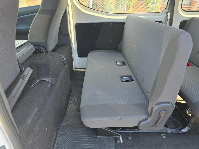 ＮＶ３５０キャラバンバン ロングＤＸ　全国対応２年保証　３／６／９人乗り　ＥＴＣ　キーレス　積載量１１５０ｋｇ（3枚目）
