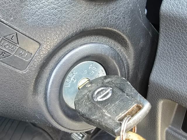 ＮＶ３５０キャラバンバン ロングＤＸ　全国対応２年保証　３／６／９人乗り　ＥＴＣ　キーレス　積載量１１５０ｋｇ（5枚目）