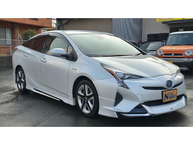 プリウス Sツーリングセレクション 全国対応2年保証 ストラーダナビ フルセグTV Bluetoothオーディオ バックカメラ ETC 黒合皮シート トヨタセーフティセンス モデリスタスポイラー LEDヘッドライト 純正AW(2枚目)