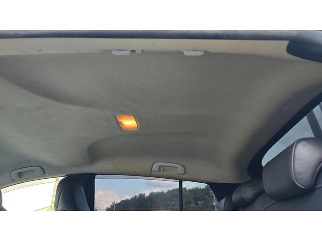 プリウス Sツーリングセレクション 全国対応2年保証 ストラーダナビ フルセグTV Bluetoothオーディオ バックカメラ ETC 黒合皮シート トヨタセーフティセンス モデリスタスポイラー LEDヘッドライト 純正AW(16枚目)