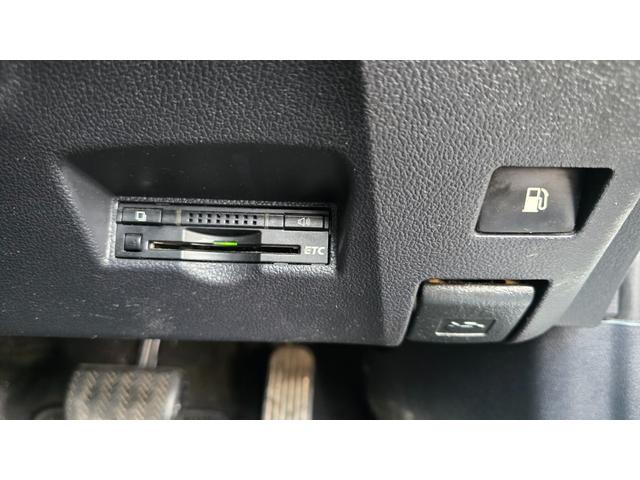 プリウス Sツーリングセレクション 全国対応2年保証 ストラーダナビ フルセグTV Bluetoothオーディオ バックカメラ ETC 黒合皮シート トヨタセーフティセンス モデリスタスポイラー LEDヘッドライト 純正AW(40枚目)