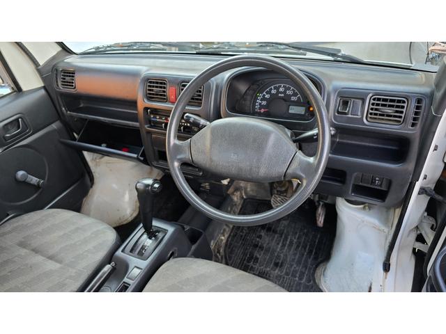 キャリイトラック ＫＣエアコン・パワステ　全国対応２年保証　オートマ　２ＷＤ　エアコン　パワステ　三方開　タイミングチェーン　積載量３５０ｋｇ　純正ラジオ（17枚目）