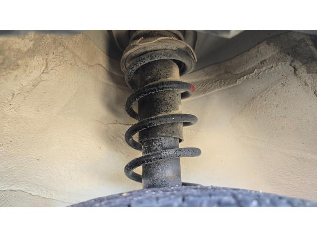 キャリイトラック ＫＣエアコン・パワステ　全国対応２年保証　オートマ　２ＷＤ　エアコン　パワステ　三方開　タイミングチェーン　積載量３５０ｋｇ　純正ラジオ（37枚目）