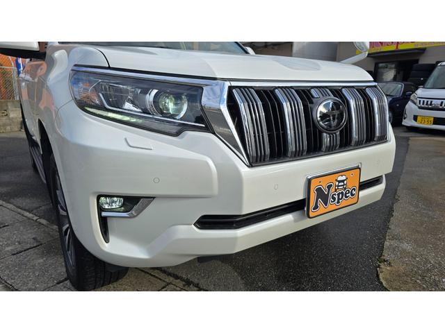 ランドクルーザープラド ＴＸ　Ｌパッケージ　全国対応２年保証　ムーンルーフ　本革シート　アルパイン９インチナビ　ＤＴＶ　Ｂｌｕｅｔｏｏｔｈ　バックカメラ　ＥＴＣ　ＬＥＤライト　７人乗り　セーフティセンス　１９インチＡＷ　スマートキー（11枚目）