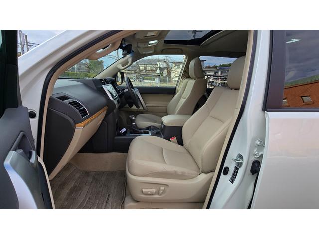 ランドクルーザープラド ＴＸ　Ｌパッケージ　全国対応２年保証　ムーンルーフ　本革シート　アルパイン９インチナビ　ＤＴＶ　Ｂｌｕｅｔｏｏｔｈ　バックカメラ　ＥＴＣ　ＬＥＤライト　７人乗り　セーフティセンス　１９インチＡＷ　スマートキー（21枚目）