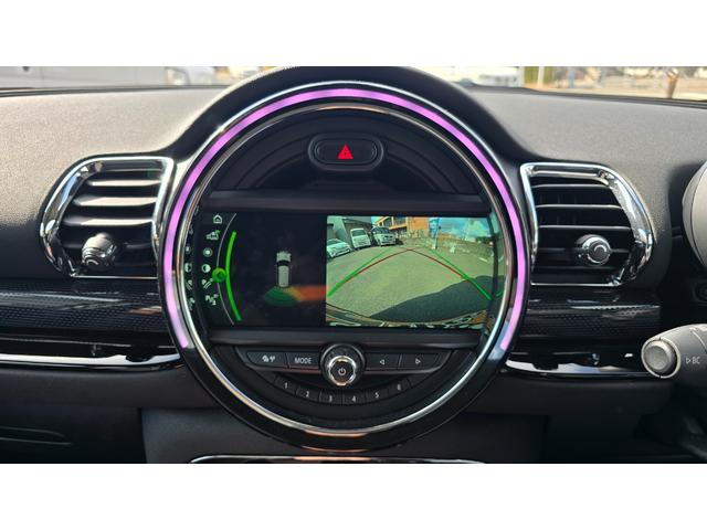 �o�b�N�J�������t���Ă���܂��B�t���Ă��Ȃ����Ԃ������k���������B