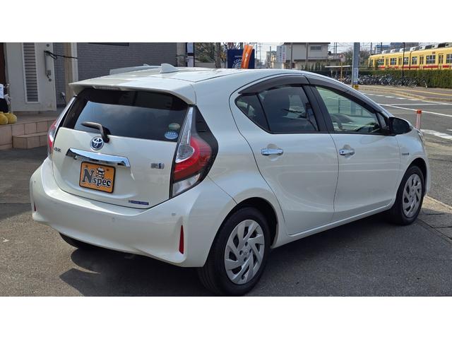 アクア Ｓスタイルブラック　全国対応２年保証　純正ナビ　ＤＴＶ　Ｂｌｕｅｔｏｏｔｈオーディオ　バックカメラ　ＥＴＣ　セーフティセンス　プッシュスタート・スマートキー（5枚目）