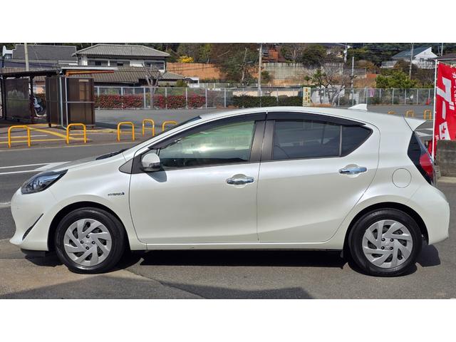 アクア Ｓスタイルブラック　全国対応２年保証　純正ナビ　ＤＴＶ　Ｂｌｕｅｔｏｏｔｈオーディオ　バックカメラ　ＥＴＣ　セーフティセンス　プッシュスタート・スマートキー（8枚目）