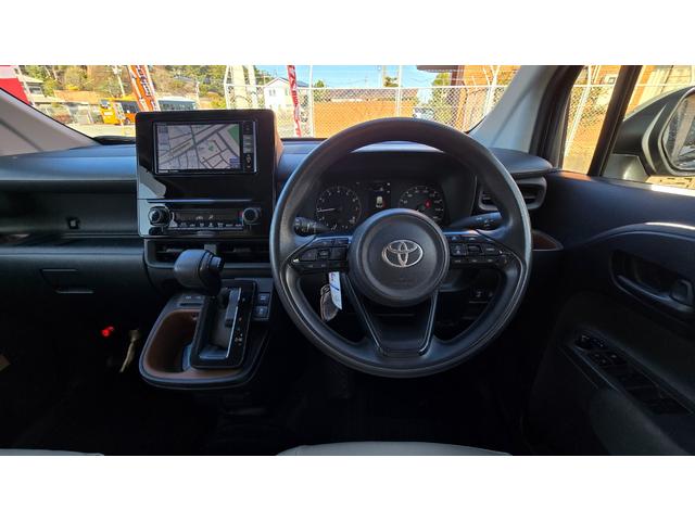 シエンタ Ｇ　全国対応２年保証　両側パワースライドドア　セーフティセンス　ストラーダナビ　ＤＴＶ　Ｂｌｕｅｔｏｏｔｈオーディオ　バックカメラ　ＥＴＣ　ＬＥＤヘッドライト　プッシュスタート・スマートキー　シートカバー（17枚目）