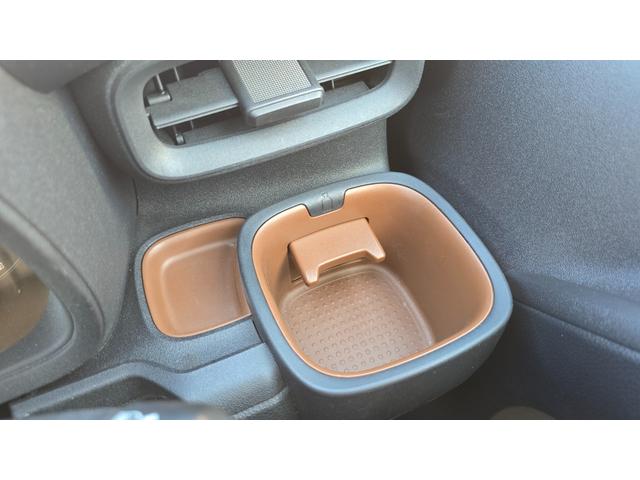 シエンタ Ｇ　全国対応２年保証　両側パワースライドドア　セーフティセンス　ストラーダナビ　ＤＴＶ　Ｂｌｕｅｔｏｏｔｈオーディオ　バックカメラ　ＥＴＣ　ＬＥＤヘッドライト　プッシュスタート・スマートキー　シートカバー（39枚目）