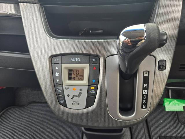 ムーヴ  カスタムX 車検整備2年付 スマートキー プッシュスタートボタン アルミホイール ミラーウィンカー(22枚目)