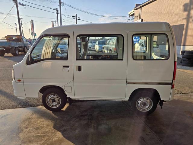 サンバーバン 　ワンオーナー　２シーター　マニュアル５速車　エアコン　パワステ　両側スライドドア　運転席エアバッグ（6枚目）