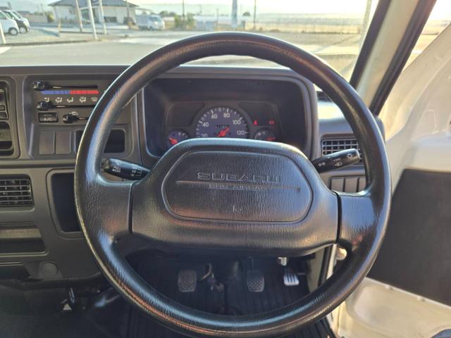 サンバーバン 　ワンオーナー　２シーター　マニュアル５速車　エアコン　パワステ　両側スライドドア　運転席エアバッグ（29枚目）