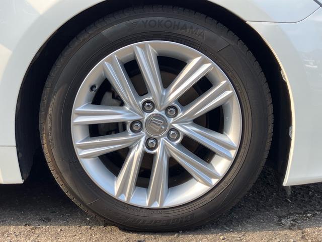 クラウンハイブリッド アスリートG 革シート/サンルーフ/ナビ/フルセグ/DVD再生/Bluetooth/バックカメラ/ETC/クルーズコントロール/パワーシート/スマートキー(7枚目)